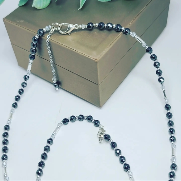 Hematite necklace - Picture 2 of 4